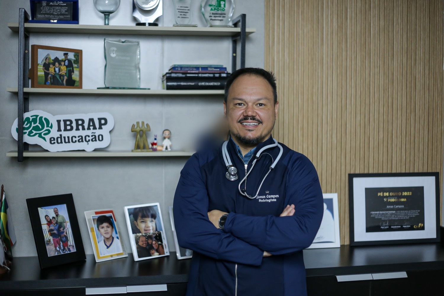 Prof. Jonas Campos, referência no tratamento do pé diabético